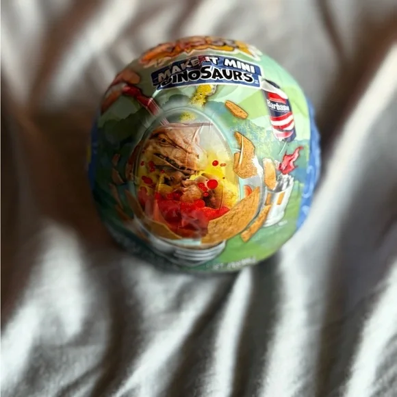 Mini Verse Dinosaur Toy - Jurassic Park - Series 1 - Picture 2 of 3